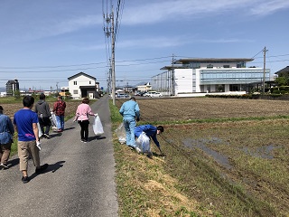 地域清掃活動を行いました! | その他